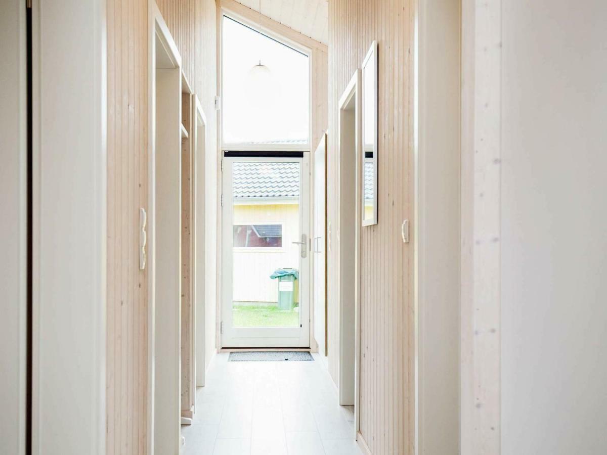 8 Person Holiday Home In Gro Enbrode Großenbrode Extérieur photo